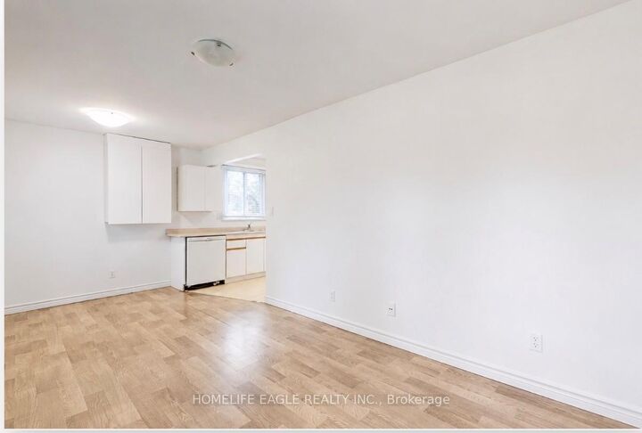Property Photo: 142 Riveredge Drive ON L4P 2P3
