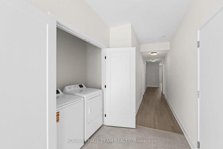 Property Photo:  1120 Moore Street 2  ON K6V 0H2 