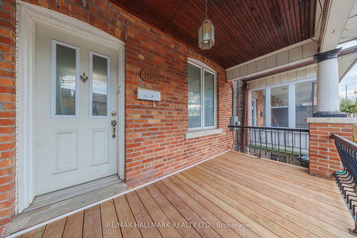Property Photo:  185 Laughton Avenue  ON M6N 2X6 