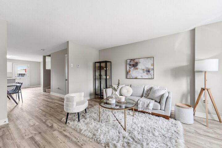 Property Photo: 7768 Ascot Circle 5 ON L2H 3P9