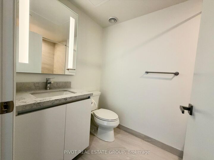 Property Photo:  2 Erskine Road 703  ON L5B 0S1 