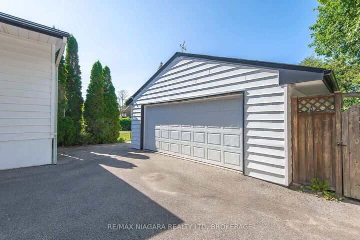 Property Photo:  129 Adelaide Street  ON L3K 2W4 