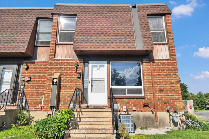 Property Photo:  3520 Downpatrick Road 41  ON K1V 8T4 