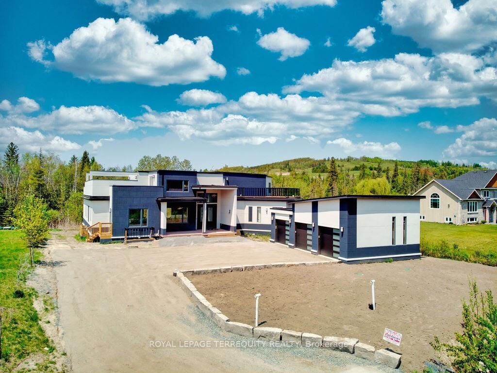 Property Photo:  9 Rustlewood Avenue  ON L0A 1A0 