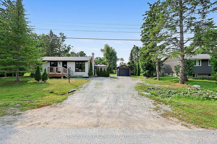Property Photo: 25 Glengrove Avenue ON L3V 0J9