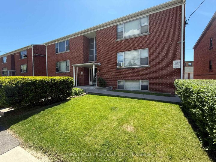 Property Photo:  88 Trethewey Drive 6  ON M6M 4B4 