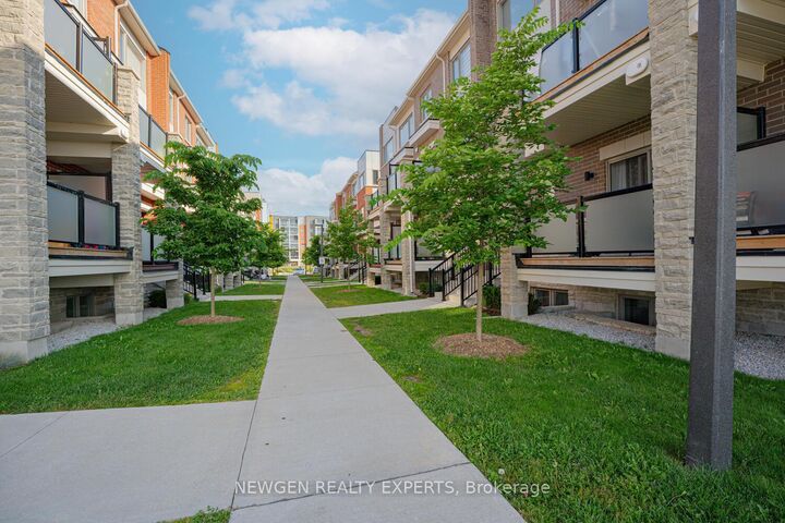 Property Photo:  240 Lagerfeld Drive 13  ON L7A 5G9 