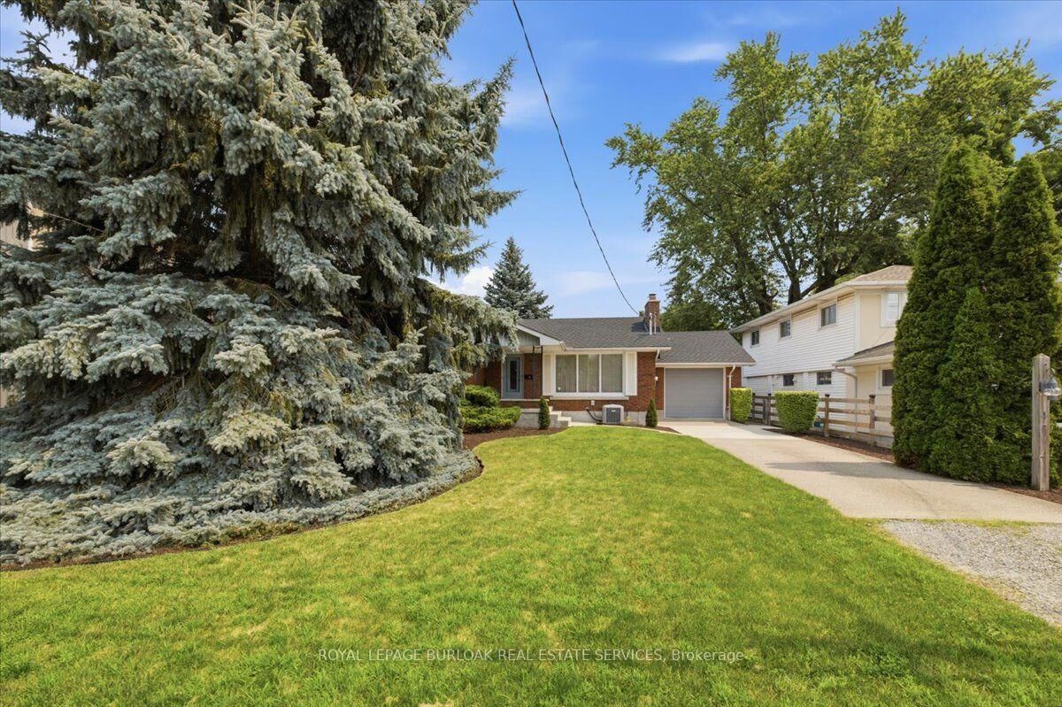 Property Photo:  4 Corbett Avenue  ON L2M 5M4 