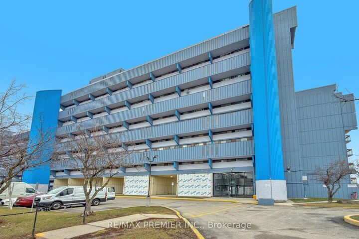 Property Photo:  4645 Jane Street 428  ON M3N 2K9 