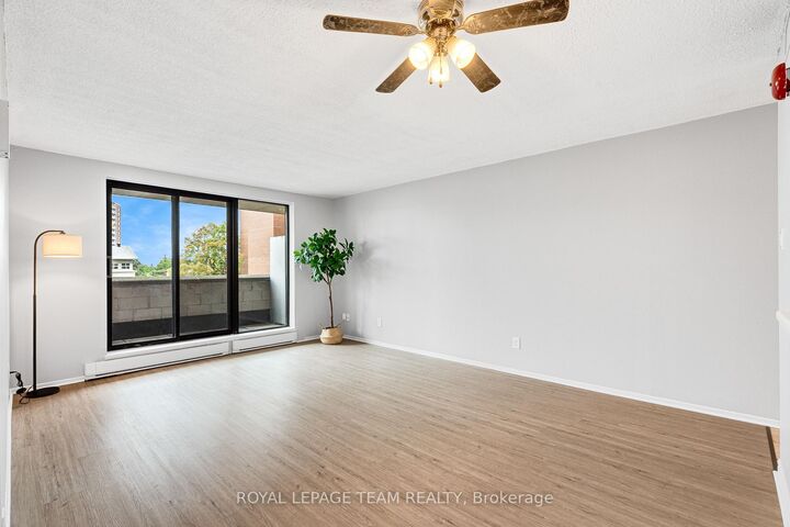 Property Photo:  1180 Ohio Street 301  ON K1H 8N5 