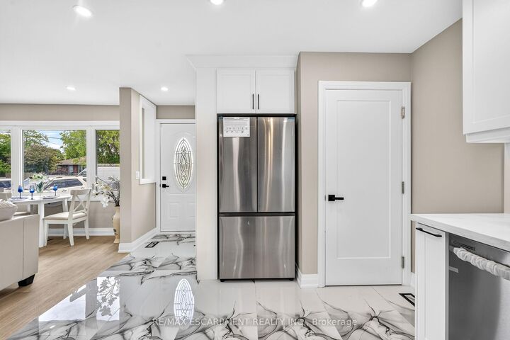 150 Howard Avenue — photo 1
