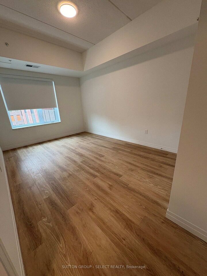 Property Photo:  351 Hill Street 513  ON N6B 2M2 