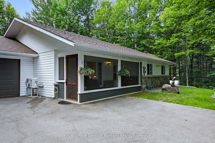 Property Photo: 91 Hutcheson Beach Road ON P1H 1N4