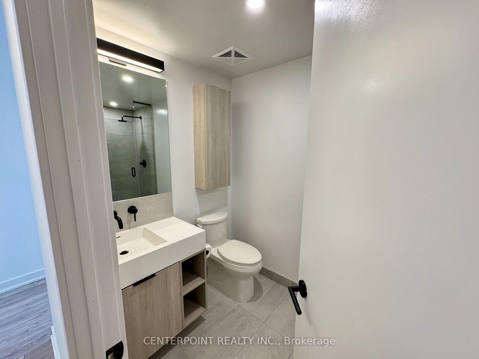 Property Photo:  108 Peter Street 1906  ON M5V 0W2 