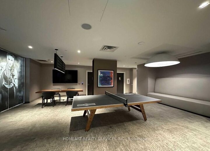 Property Photo:  219 Dundas Street E 801  ON M5A 0V1 