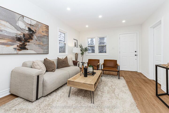 Property Photo:  377 Adelaide Avenue W  ON L1J 2R7 