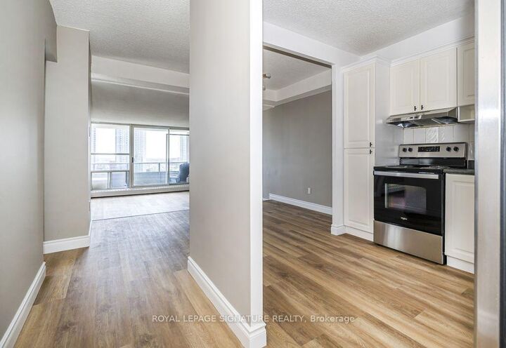 Property Photo:  4091 Sheppard Avenue E 2007  ON M1S 3H2 