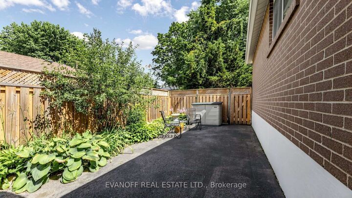 Property Photo: 23 Earswick Drive ON M1E 1C7
