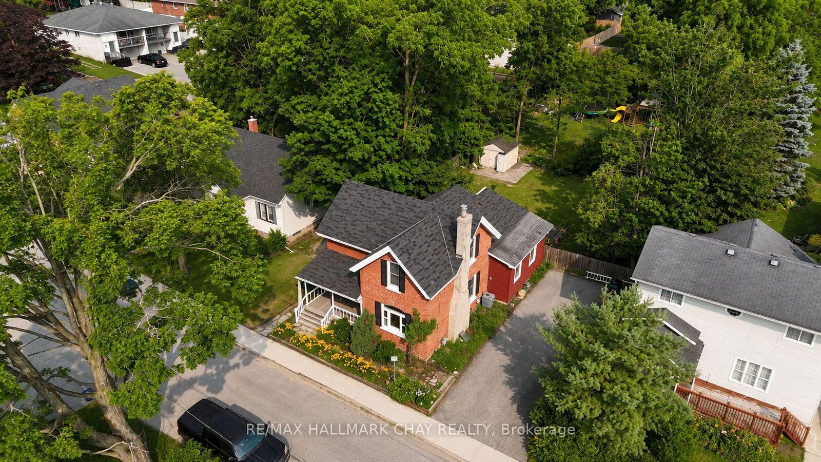 Property Photo:  34 North Street N  ON L4M 2R9 