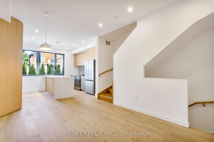 Property Photo:  301 Keele Street Unit #3  ON M6P 2K5 