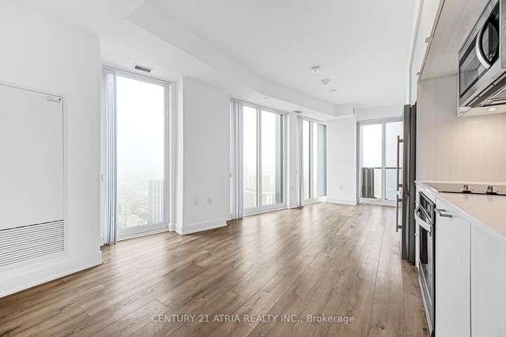 Property Photo: 575 Bloor Street E 3308 ON M4W 0B2
