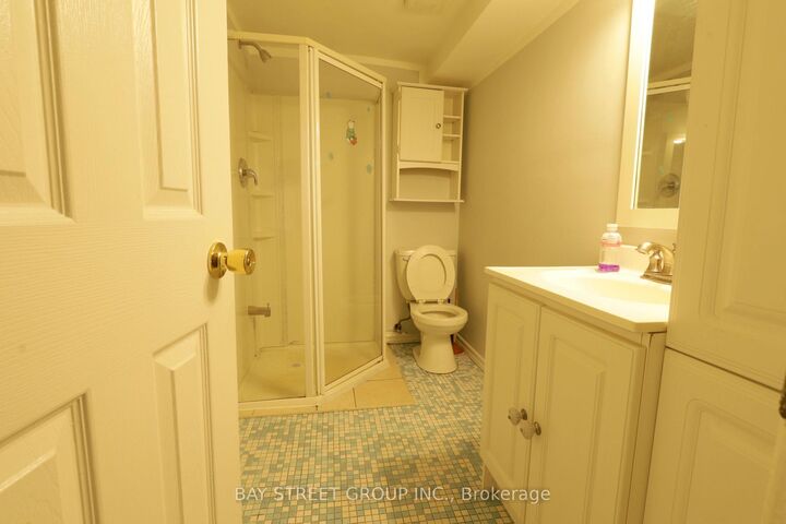 Property Photo:  280 Boisdale Avenue  ON L4C 1R3 