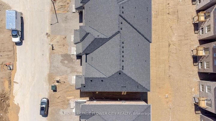 37 Gledhill Crescent — photo 1