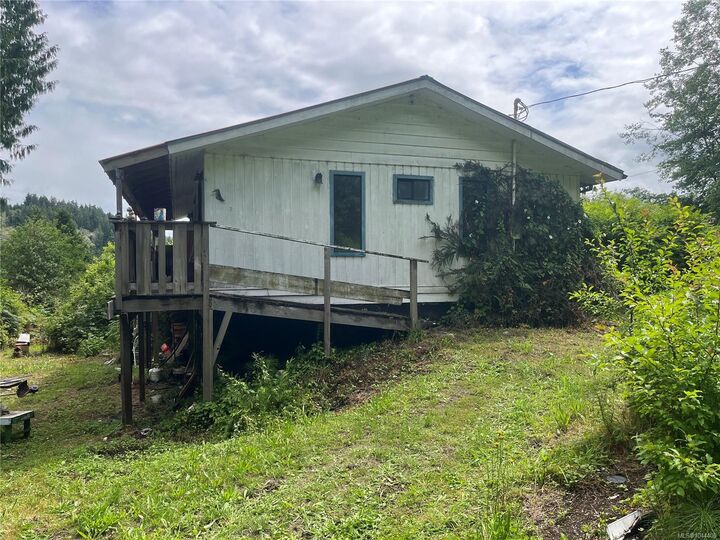 Property Photo: E-575 Quatsino Rd BC V0N 2V0