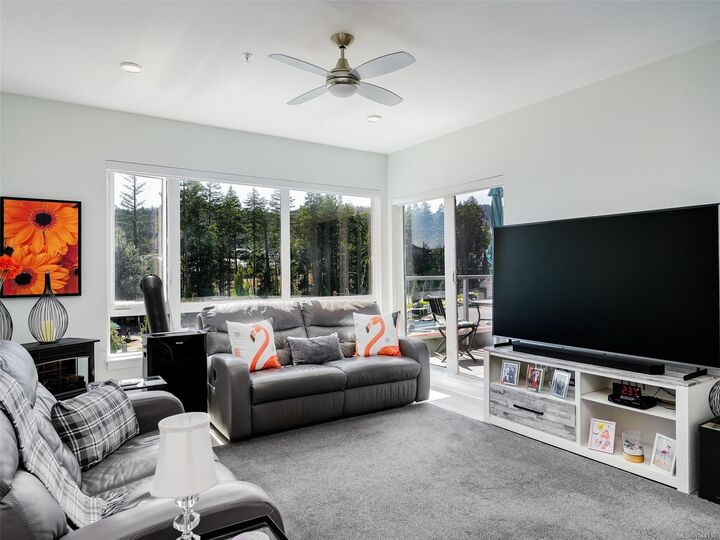 Property Photo:  1311 Lakepoint Way #503  BC V9B 0S7 