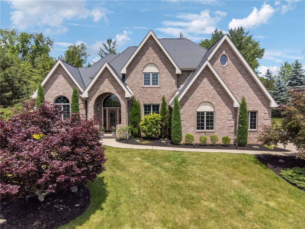 Property Photo: 6 Crystol Ct PA 15642