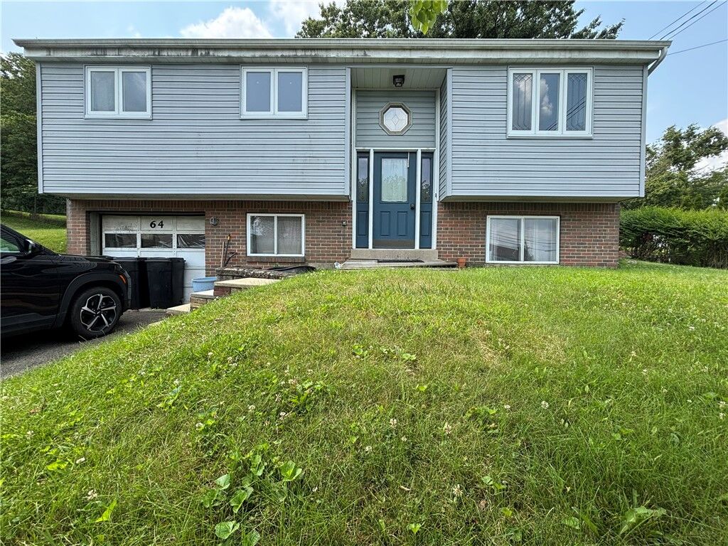 Property Photo:  64 Bel Aire Dr  PA 15626 