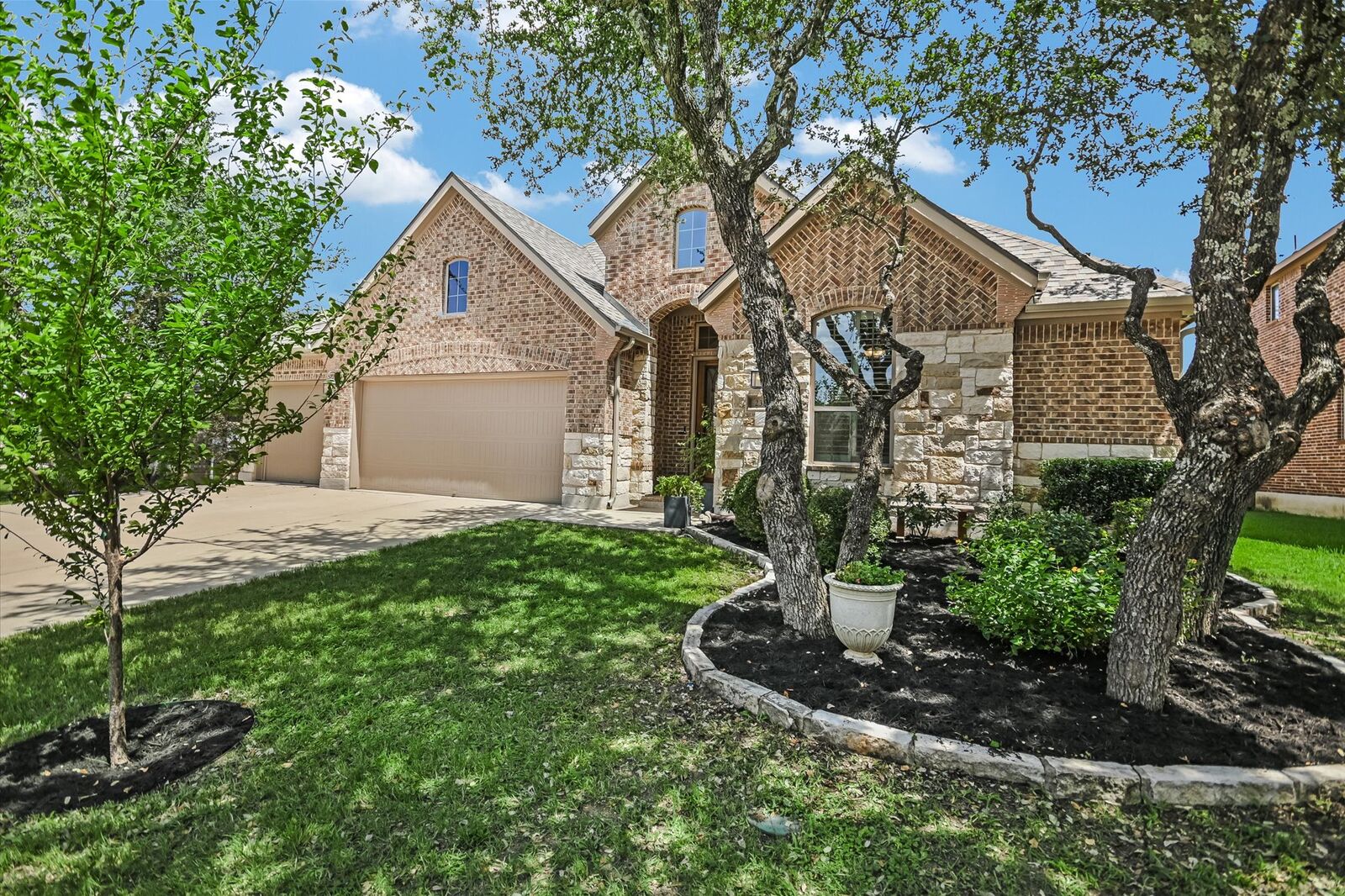 Property Photo: 2310 Mansfield Lane TX 78613