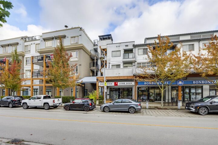 6077 London Road 204 — photo 1