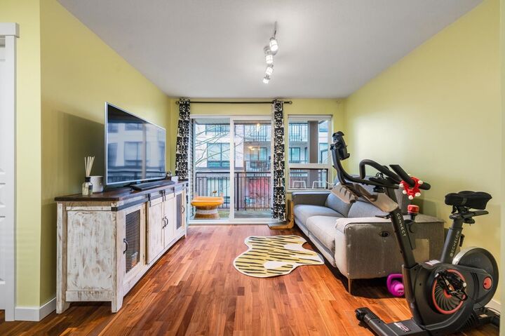 Property Photo: 9500 Odlin Road 330 BC V6X 1C9