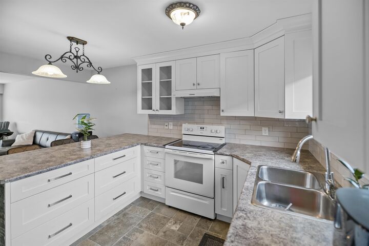 Photo de la propriété: 46538 Rolinde Crescent A BC V2P 6X5