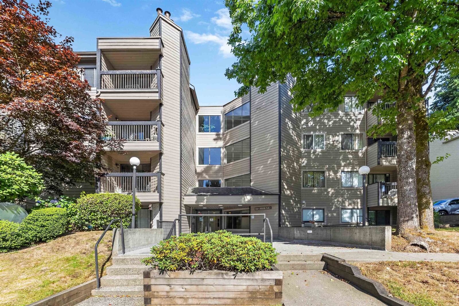 Property Photo: 10560 154 Street 101 BC V3R 8A3