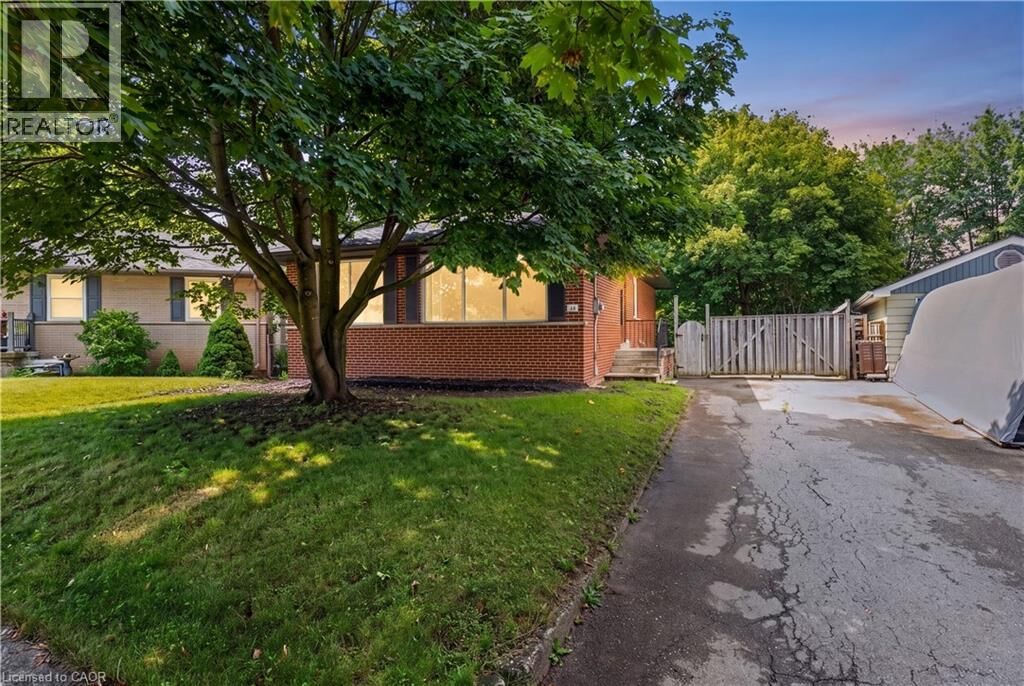 Property Photo: 46 McIntyre Crescent ON L7G 1N3