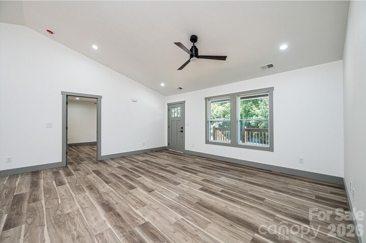 Property Photo: 2945 Link Drive NC 28630