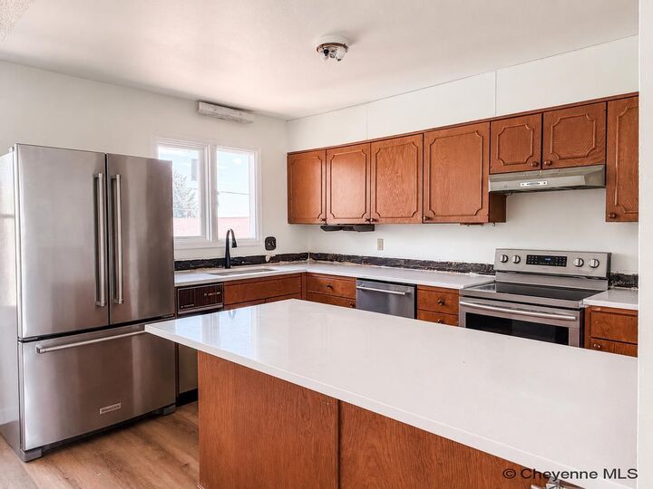 Property Photo: 1601 Columbine Ct WY 82001