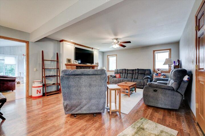 Property Photo: 860 4th Street IA 50130