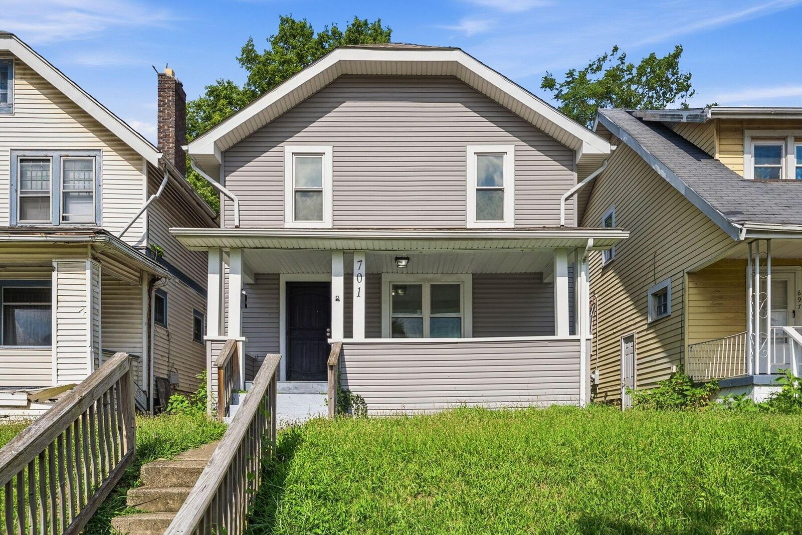 Property Photo:  701 Berkeley Road  OH 43205 