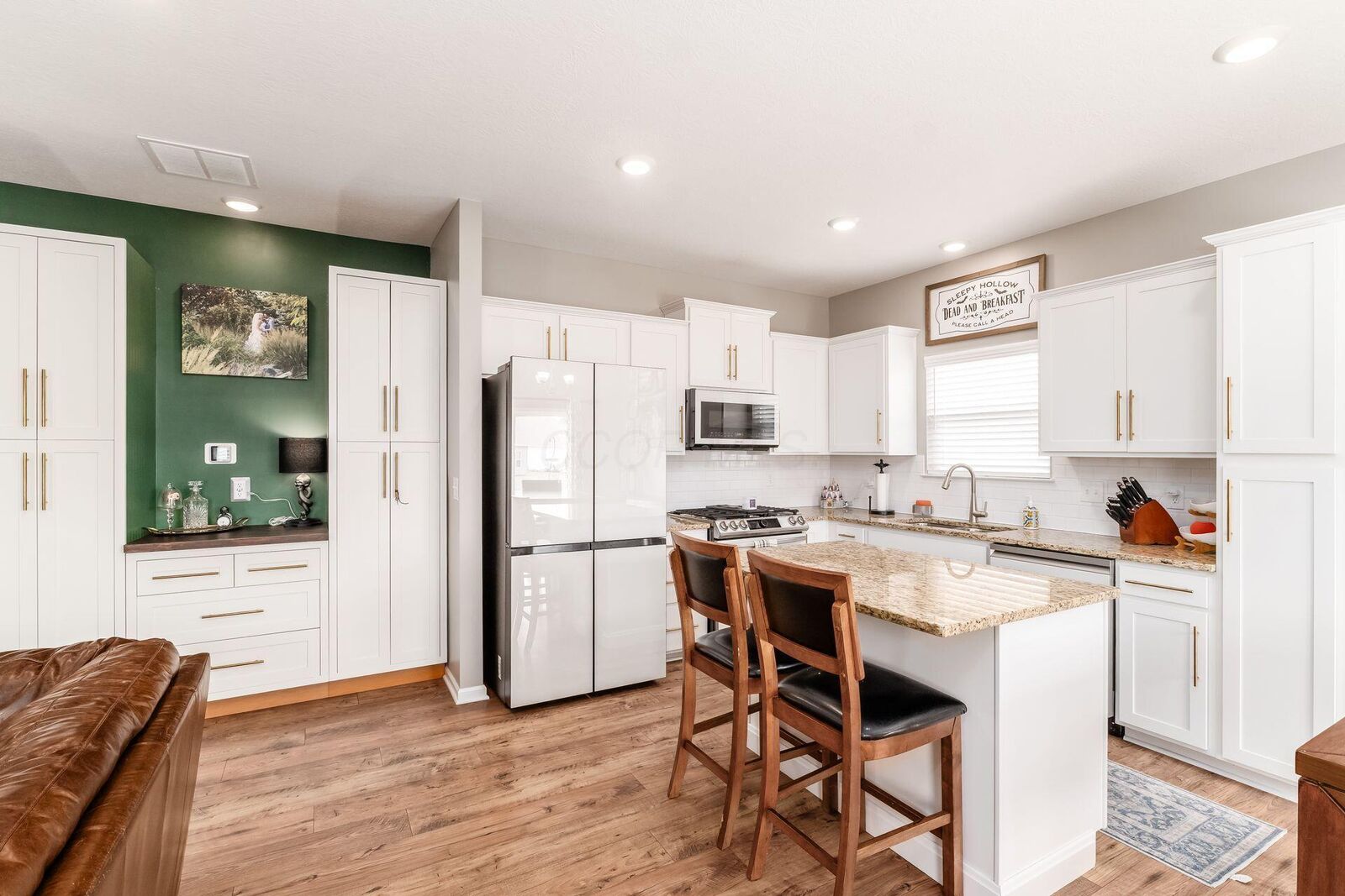 Property Photo: 319 Mannaseh W Drive OH 43023