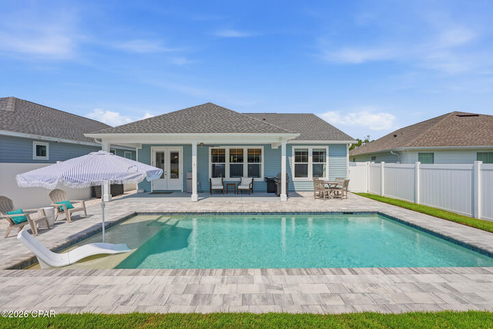Property Photo:  450 Locksley Drive  FL 32407 