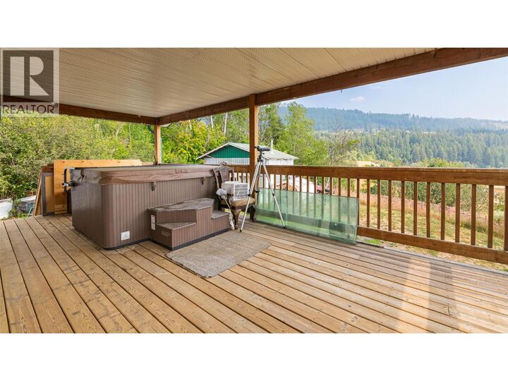 Property Photo:  4840 Lower Wynndel Road  BC V0B 2N1 
