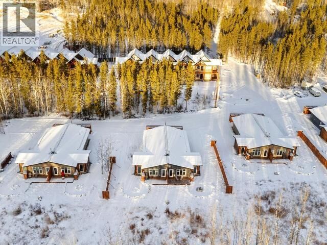 Property Photo:  38 Takhini Meadows Drive  YT Y1A 7A2 