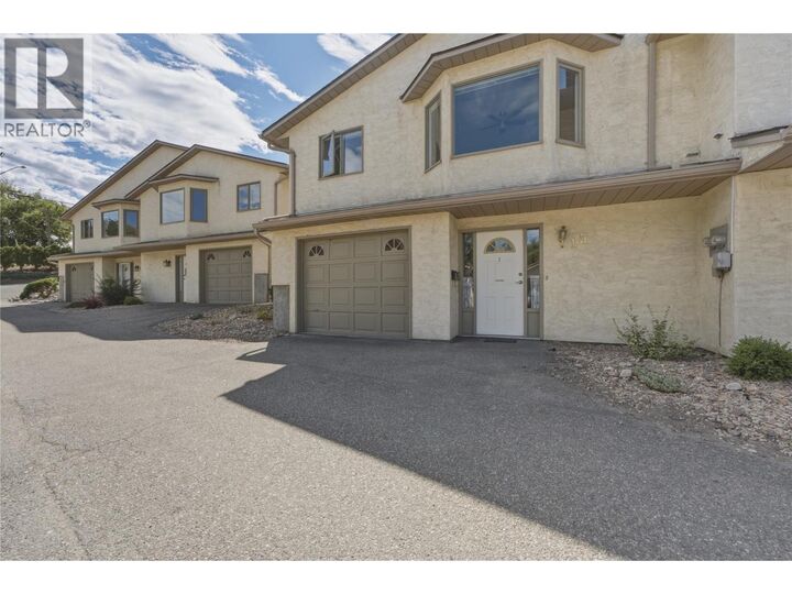Property Photo:  3850 Argyle Avenue 15  BC V1T 8K9 