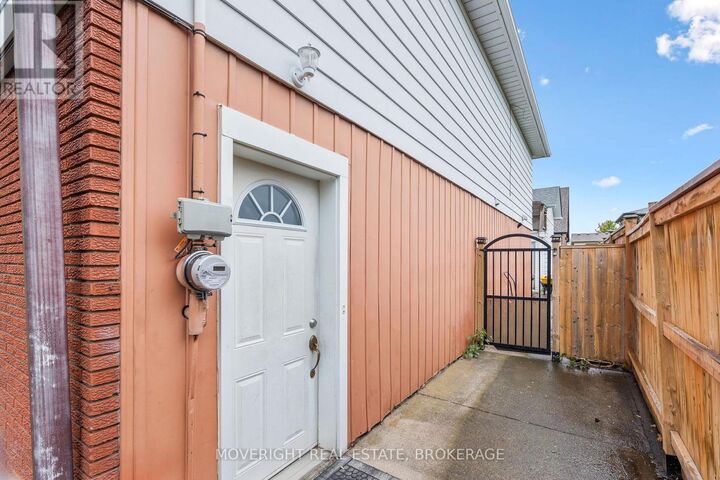 Property Photo:  12 A Third Ave Louth Avenue  ON L2R 6P9 