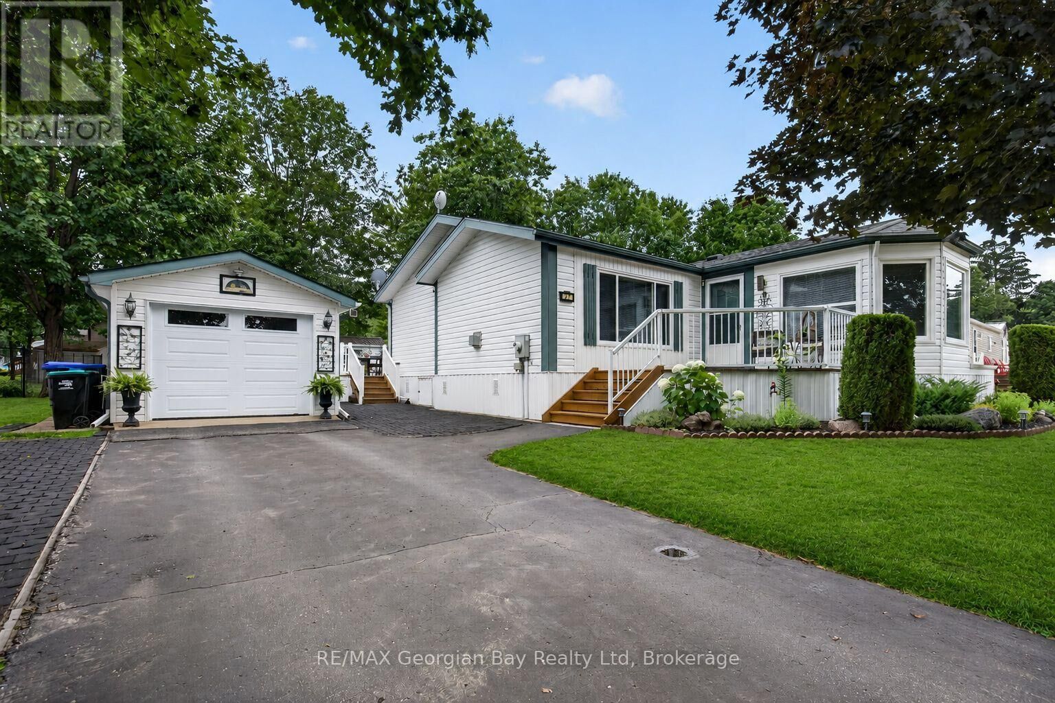 Property Photo:  5411 Elliott Sideroad  ON L4R 4K3 