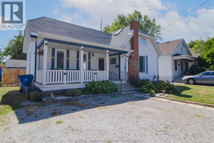 Property Photo:  16 Sheldon Avenue  ON N7L 3M3 