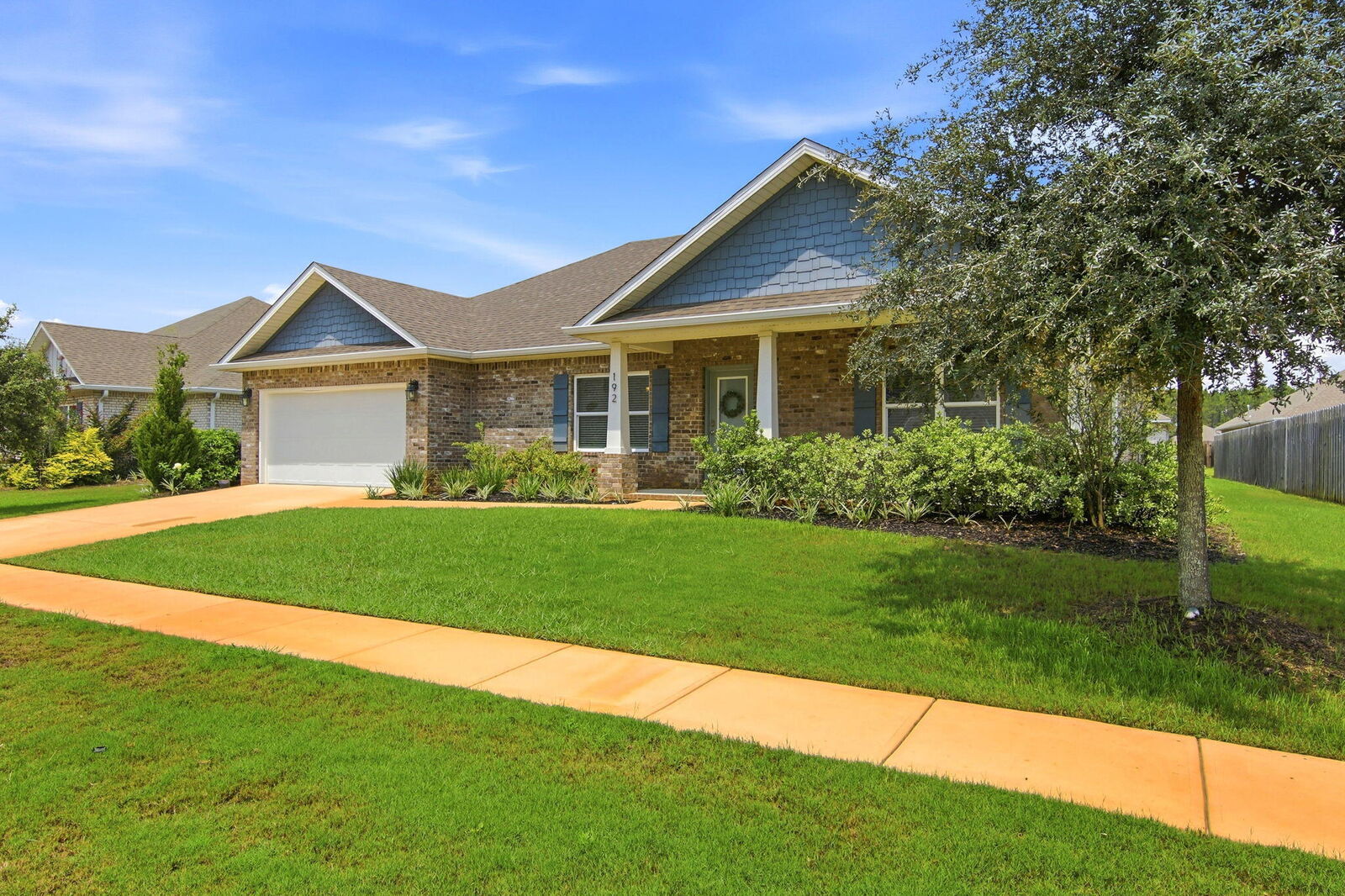 Property Photo: 192 E Sky Way FL 32439